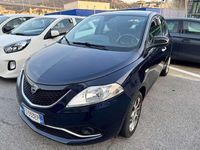 Usata Lancia Ypsilon Gold 69 CV (50 kW) 2016 Blu/azzurro Utilitaria
