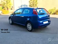 Usata Fiat Grande Punto Dynamic 77 CV (56 kW) 2007 Blu Utilitaria