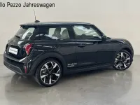 Usata Mini Cooper Classic 156 CV (114 kW) 2024 Midnight black metallizzato Utilitaria