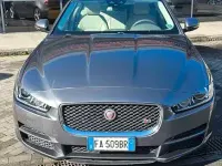 Usata Jaguar XE 180 CV (132 kW) 2015 Bluazzurro Berlina