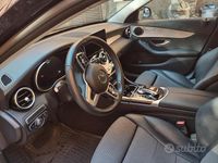 Usata Mercedes C220 AMG 194 CV (142 kW) 2019 Nero Berlina