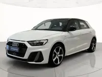 Nuova Audi A1 Sportback S-Line 116 CV (85 kW) 2026 2y bianco ghiacciaio metallizzato Utilitaria