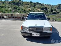 Usata Mercedes 190 1986 Bianco Berlina