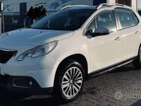 Usata Peugeot 2008 82 CV (60 kW) 2017 Bianco SUV