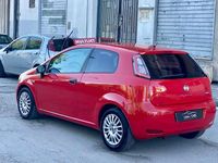 Usata Fiat Punto 75 CV (55 kW) 2014 Rosso Utilitaria