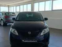 Usata Lancia Ypsilon Gold 69 CV (50 kW) 2018 Blu/azzurro Utilitaria