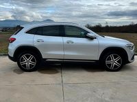 Begagnad Mercedes GLA180 116 HK (85 kW) 2021 Grå SUV