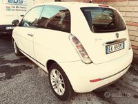 Usata Lancia Ypsilon 75 CV (55 kW) 2011 Bianco Utilitaria