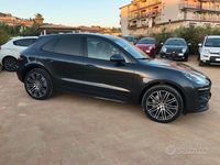 Usata Porsche Macan 253 CV (186 kW) 2018 Grigio SUV