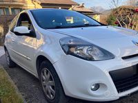 Usata Renault Clio II 48 CV (35 kW) 2010 Bianco Berlina