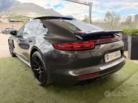 Usata Porsche Panamera 421 CV (309 kW) 2017 Nero Berlina