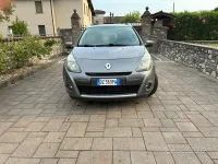 Usata Renault Clio Luxe 101 CV (74 kW) 2009 Grigio Station wagon