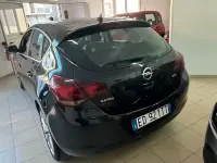 Usata Opel Astra 110 CV (80 kW) 2010 Nero Berlina