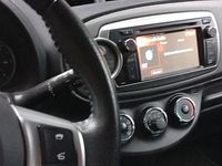 Usata Toyota Yaris Lounge 69 CV (50 kW) 2012 Grigio Utilitaria