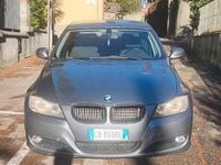 Begagnad BMW 320 2009 Grå Sedan