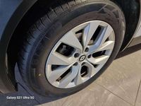 Usata Renault Captur Intens 101 CV (74 kW) 2021 Argento SUV