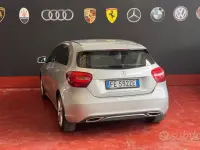 Usata Mercedes A160 Premium 90 CV (66 kW) 2016 Grigio Utilitaria