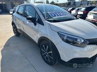 Usata Renault Captur 90 CV (66 kW) 2014 Beige SUV