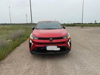 Usata Renault Captur 101 CV (74 kW) 2024 Rosso SUV