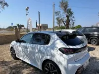 Usata Peugeot 208 101 CV (74 kW) 2020 Bianco Utilitaria
