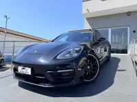Usata Porsche Panamera 330 CV (242 kW) 2021 Nero Berlina