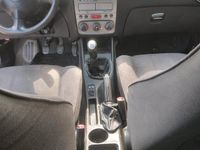 Usata Alfa Romeo 147 105 CV (77 kW) 2003 Grigio Utilitaria