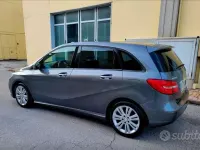 Usata Mercedes B160 95 CV (69 kW) 2014 Grigio Utilitaria