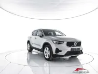 Nuova Volvo XC40 Core 163 CV (119 kW) 2026 Vapour grey SUV
