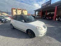 Usata Lancia Ypsilon 95 CV (69 kW) 2009 Beige Utilitaria