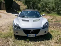 Usata Opel Speedster 200 CV (147 kW) 2003 Argento Cabrio