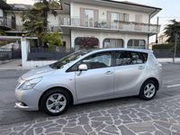 Usata Toyota Verso Sol 132 CV (97 kW) 2010 Grigio Monovolume