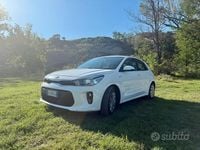 Usata Kia Rio Active 84 CV (61 kW) 2018 Bianco Berlina