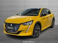 Usata Peugeot 208 GT 131 CV (96 kW) 2021 Giallo metallizzato Utilitaria