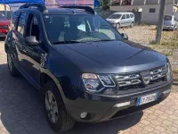 Usata Dacia Duster Lauréate 109 CV (80 kW) 2015 Grigio SUV