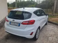 Usata Ford Fiesta Titanium 85 CV (62 kW) 2019 Bianco Utilitaria