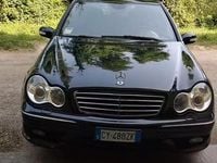 Usata Mercedes C200 122 CV (89 kW) 2006 Blu Station wagon