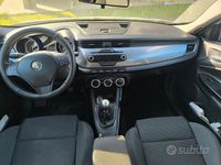 Usata Alfa Romeo Giulietta Progression 120 CV (88 kW) 2013 Bianco Utilitaria