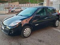 Usata Renault Clio II 75 CV (55 kW) 2011 Nero Berlina