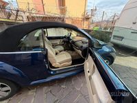Usata VW Beetle Cabriolet 102 CV (75 kW) 2007 Blu Cabrio