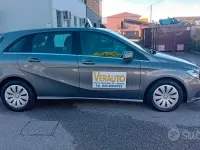 Usata Mercedes B180 Executive 109 CV (80 kW) 2012 Grigio Monovolume