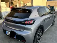 Usata Peugeot 208 GT-line 101 CV (74 kW) 2020 Utilitaria