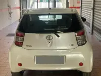 Usata Toyota iQ Sol 68 CV (50 kW) 2010 Bianco Utilitaria