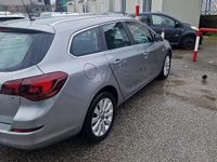 Usata Opel Astra 60 CV (44 kW) 2012 Station wagon