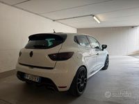 Usata Renault Clio IV Trophy 220 CV (161 kW) 2016 Berlina