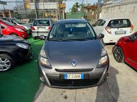 Usata Renault Clio II Dynamique 75 CV (55 kW) 2010 Grigio Berlina