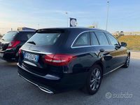 Usata Mercedes C200 136 CV (100 kW) 2017 Blu Station wagon