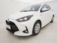 Usata Toyota Yaris Hybrid Business Edition 115 CV (84 kW) 2021 Bianco Berlina