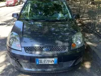 Usata Ford Fiesta Ghia 68 CV (50 kW) 2007 Utilitaria