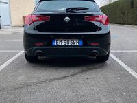 Usata Alfa Romeo Giulietta Distinctive 140 CV (102 kW) 2012 Nero Utilitaria