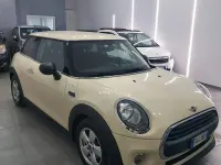 Begagnad Mini ONE 75 HK (55 kW) 2017 Halvkombi